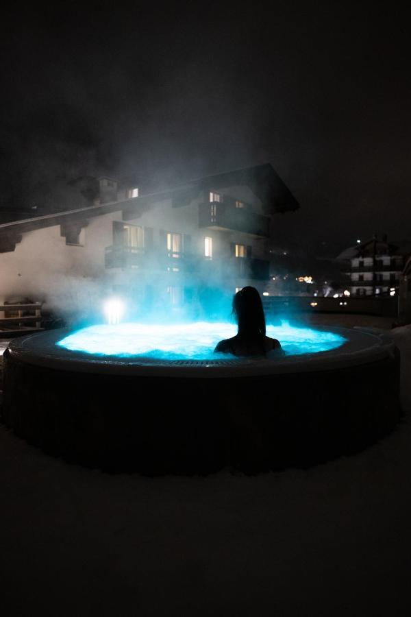 Hotel Zirmes Moena Eksteriør bilde