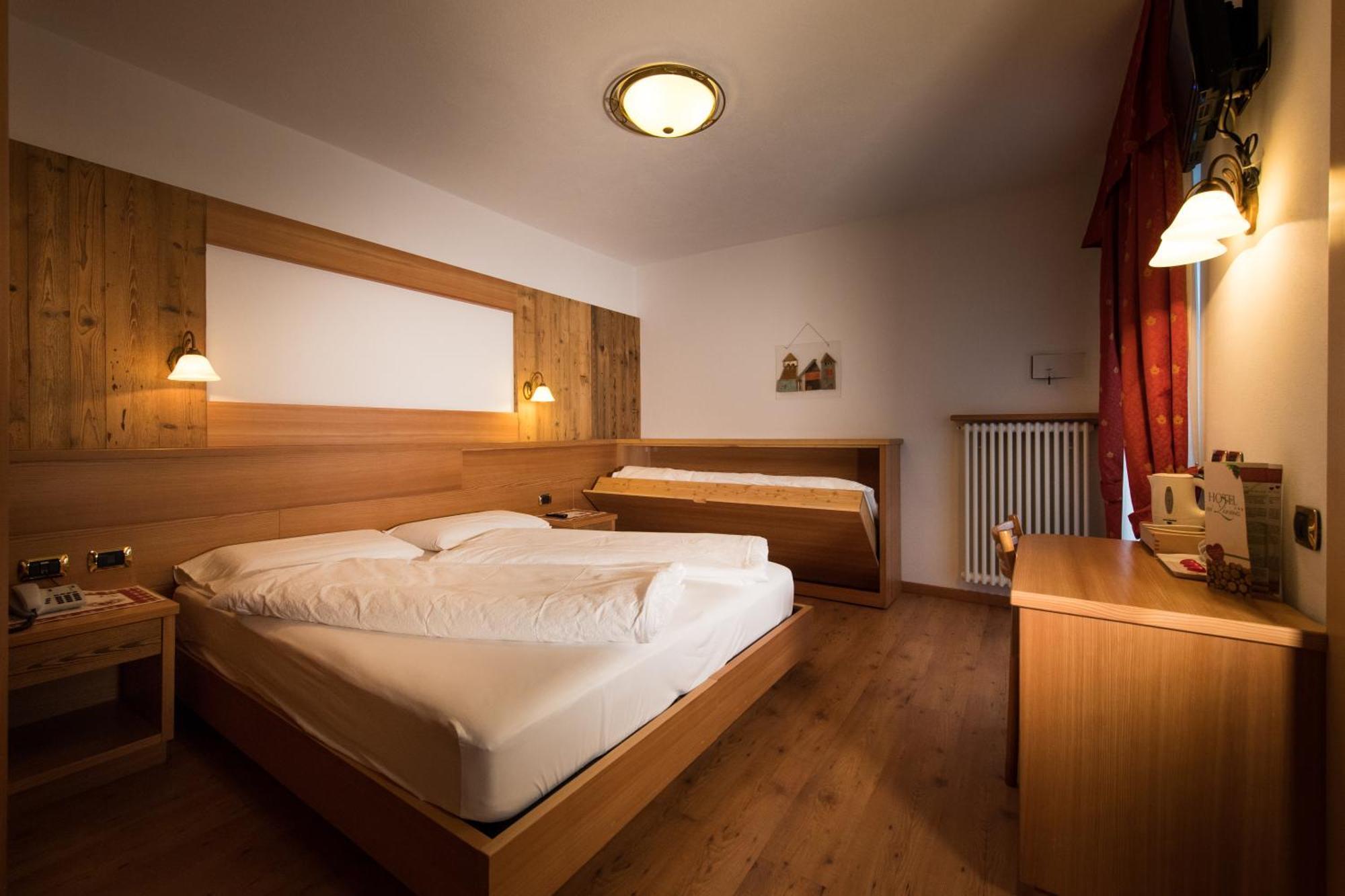 Hotel Zirmes Moena Eksteriør bilde