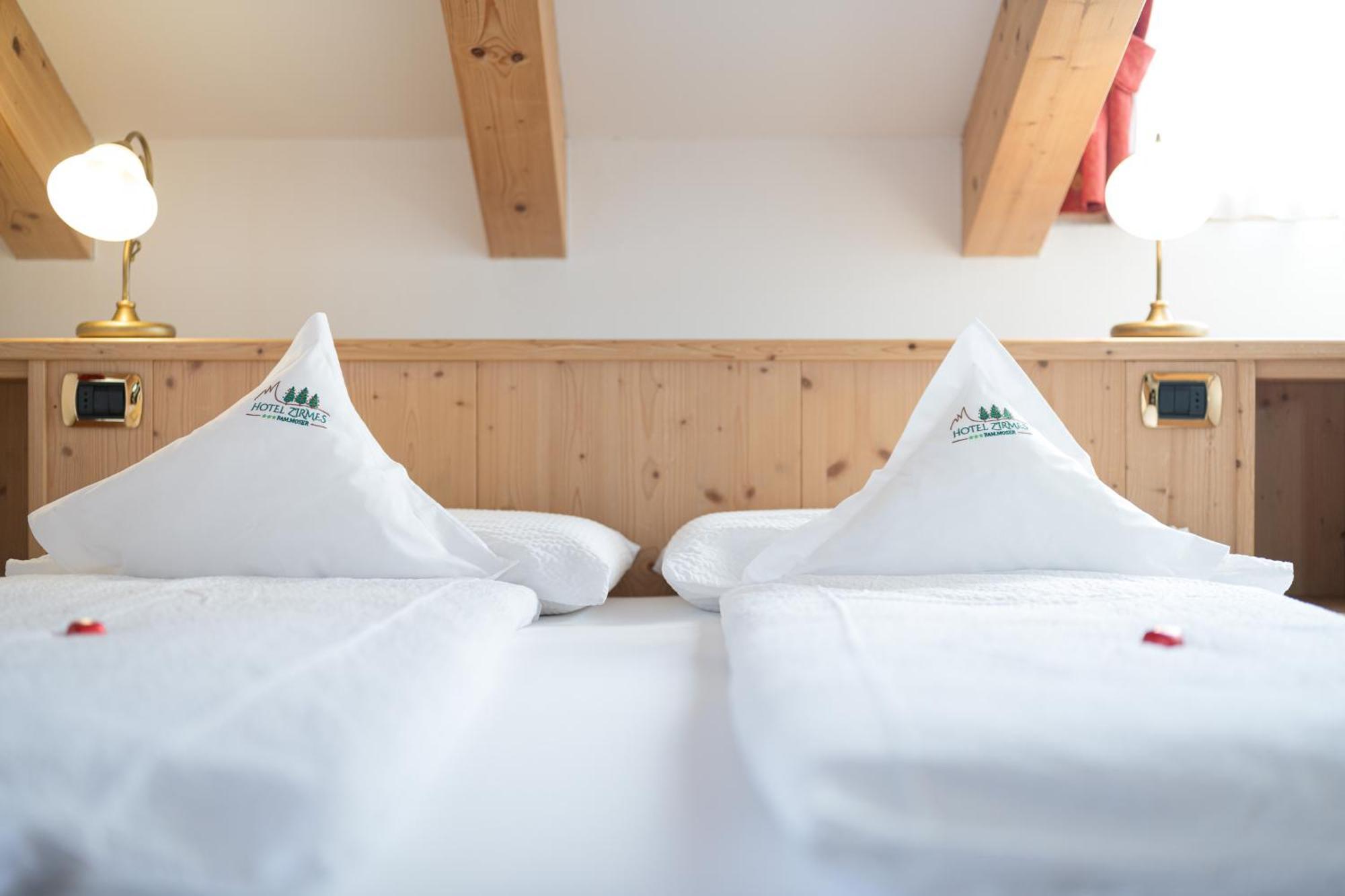 Hotel Zirmes Moena Eksteriør bilde